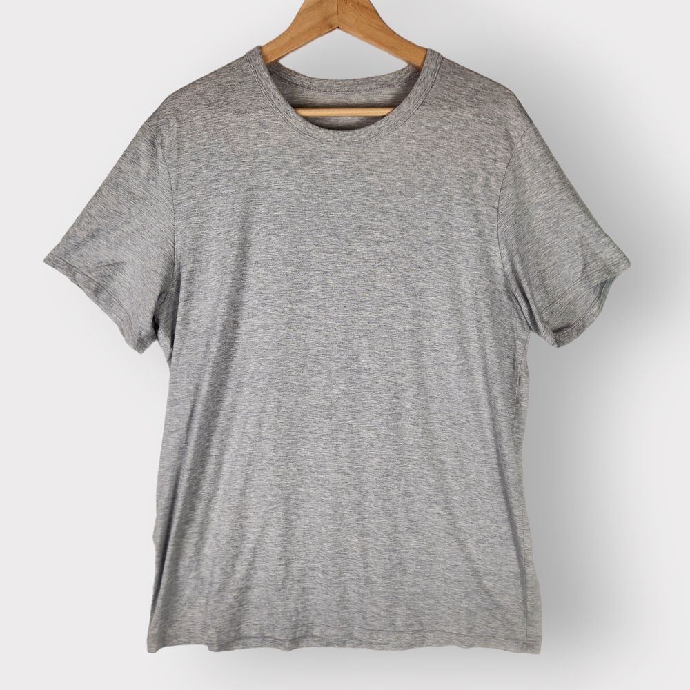lululemon athletica Gray Short Sleeve Tee